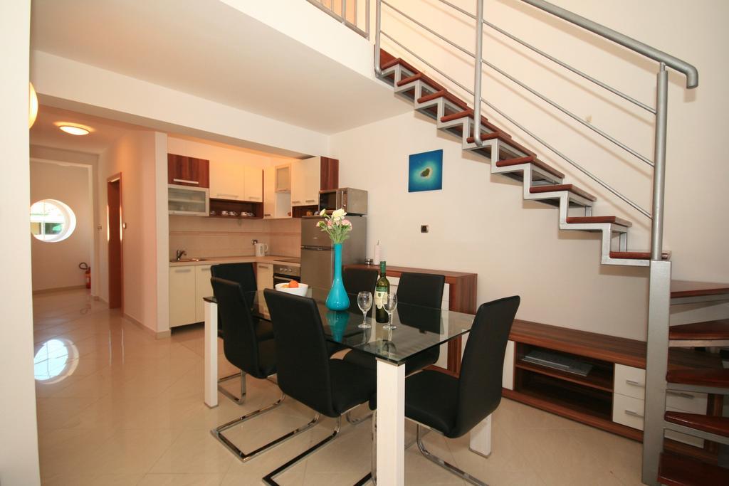 Apartamento Ruzmarinka 4* Baška Exterior foto